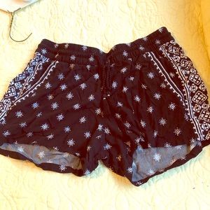 Black and white patterned shorts